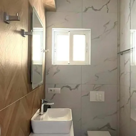 Sea Gem Luxury Apartment Sarande