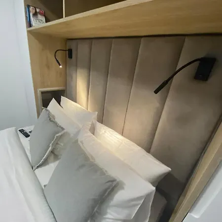 Sea Gem Luxury Apartment